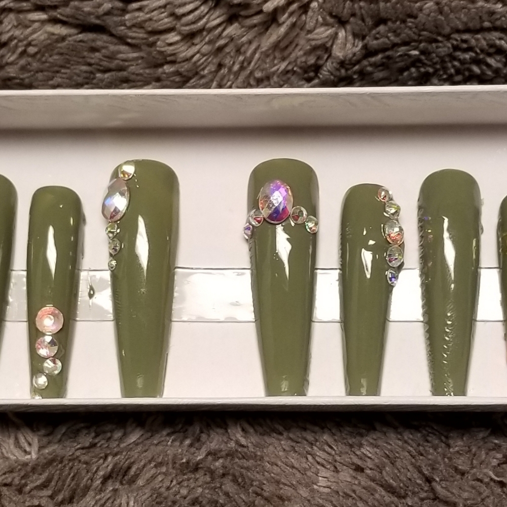 Reusable Pressed Nails - Picture 6 of 9